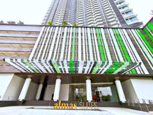 Almas Suites by RR JBcity
