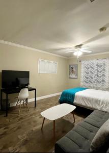 Entire 4BR 4BA House in West Covina Modern Private Comfortable