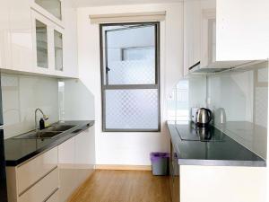 Stunning 3Br Condo #The Sun Avenue #LM81 View #S3-1302