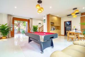 Cozy beachside pool villa