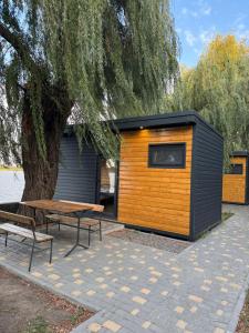 Будиночок з панорамою на річку