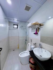 CAT BA - Lake View Hotel