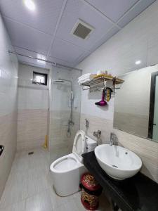 CAT BA - Lake View Hotel