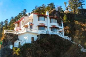 Trishul Mountain Views