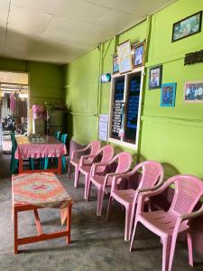 Homestay Century Moni Waturaka