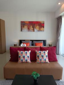 A Big Condo in Karon Walking distance to Beach