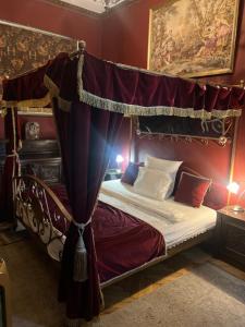 Classic Love Story in Old Cluj I