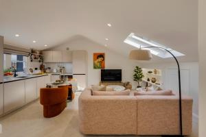 Notting Hill I Your Apartment