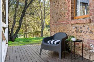 Orchard Cottage - A Leafy Peaceful Retreat with Spa