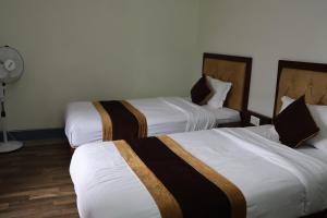 Eusi Serling Guest House