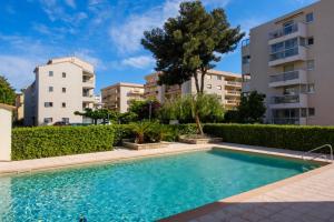 Accommodation with terrace and pool Sainte-Maxime