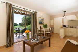 Appart'hotels Madame Vacances Residence Provence Country Club : photos des chambres