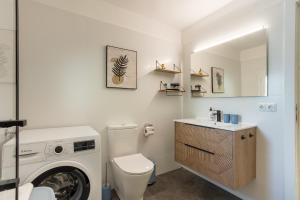 Spanish Style-Villa, heated pool & sea view