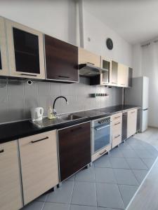 Silver Stone by Grafit