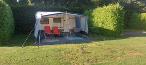 Trekkershut op camping Westenenk