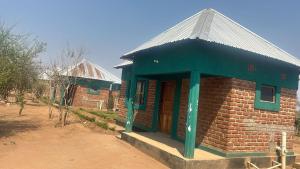 Dewclaw Baobab Safari Lodge