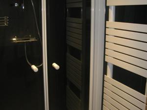 Bel appartement rénové avec terrasse, au pied des pistes - FR-1-455-43