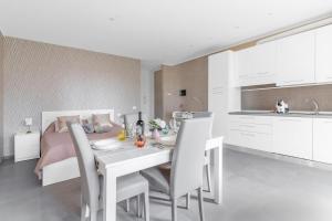 Eden Suite, Patio & BBQ near Lake Garda