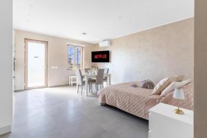 Eden Suite, Patio & BBQ near Lake Garda