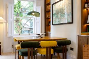 Luxurious maisonette on quiet Islington street