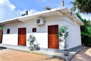 Vaaru Beach Villa - Ubytování bez kategorie ve městě Kosgoda