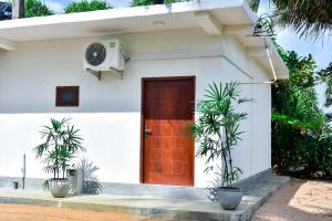 Vaaru Beach Villa
