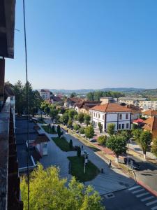 Bulevard View Studio - 3hvězdičkové hotely ve městě Curtea de Argeş