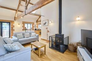Host & Stay - Ruperts Barn