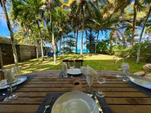 BEACHFRONT VILLA LA PELOUSE Pool, Beachfront, Trou deau douce - Mauritius