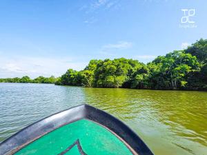 Lake View Resort by TropiCube