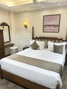 Amico Inn