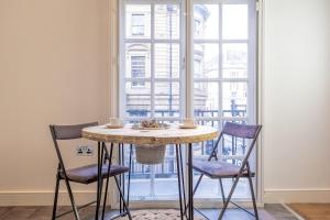 Boutique apartment with balconies - in the very heart of Leeds