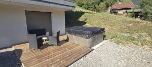 LAiguillon - Studio avec Jacuzzi pour 2 personnes et enfants proche stations - Idéal couple avec 1 enfant