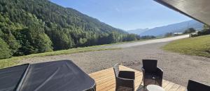 LAiguillon - Studio avec Jacuzzi pour 2 personnes et enfants proche stations - Idéal couple avec 1 enfant