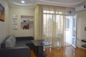 Квартира у старого бульвара