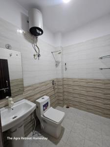 The Agra Retreat-walk to the Taj Mahal