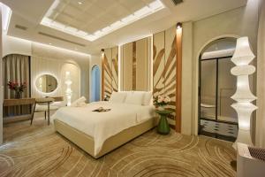 Lux Annam Regal Retreat