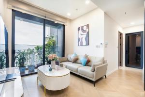 Lumiere RiverSide SkyView- Saigon Premium Suite