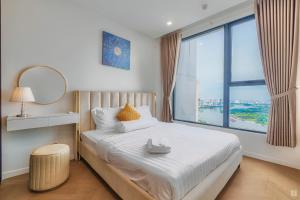 Lumiere RiverSide SkyView- Saigon Premium Suite