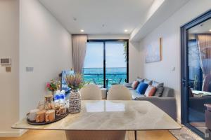 Lumiere RiverSide SkyView- Saigon Premium Suite