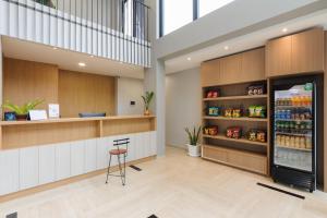 Urbanview Hotel Puri Indah