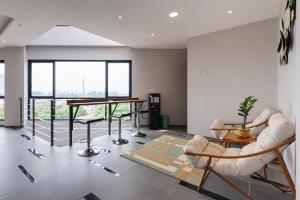 Urbanview Hotel Puri Indah