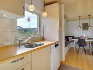 Holiday Home Hattie - 100m from the sea by Interhome