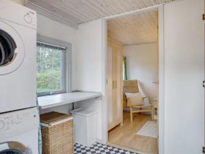 Holiday Home Torhild - 150m from the sea by Interhome