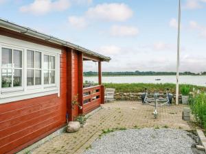 Holiday Home Topi - 15m from the sea by Interhome