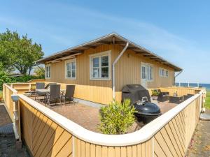 Holiday Home Hwitserk - 5m from the sea by Interhome