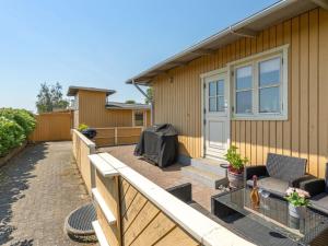 Holiday Home Hwitserk - 5m from the sea by Interhome
