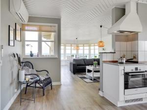 Holiday Home Hwitserk - 5m from the sea by Interhome