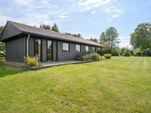 Holiday Home Veljan - 400m from the sea by Interhome