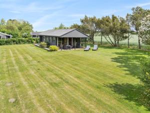 Holiday Home Veljan - 400m from the sea by Interhome